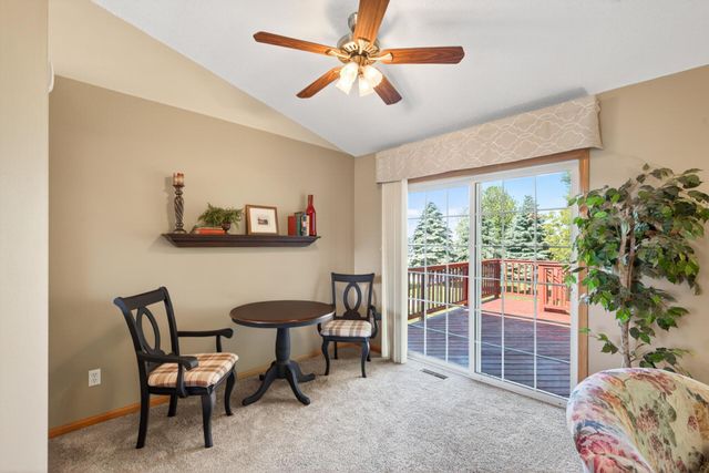 893 Marnie Circle S, Maplewood, MN 55119
