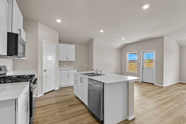 4233 Trickling Creek Lane, Fort Worth, TX 76036