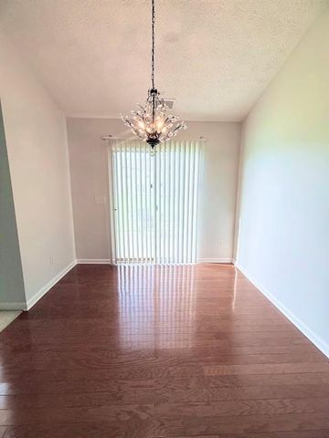319 Wildwood Point, Atlanta, GA 30349