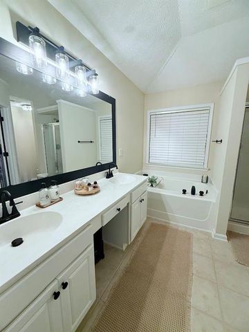 319 Wildwood Point, Atlanta, GA 30349