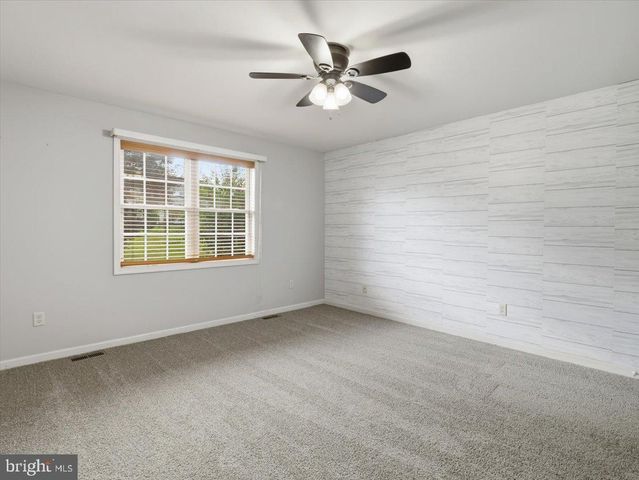 11470 NICOLE DR, Greencastle, PA 17225