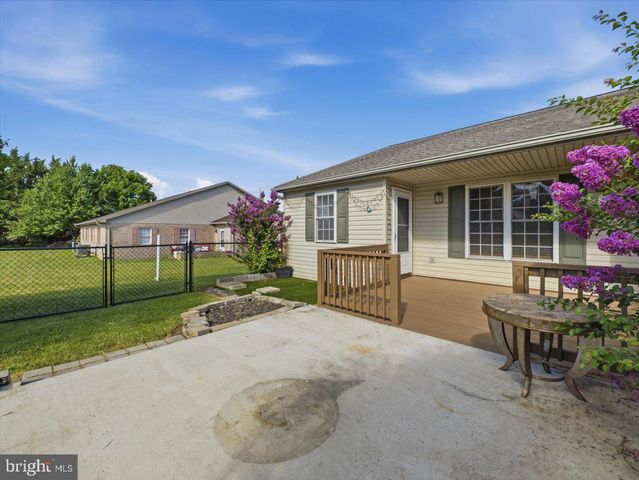11470 NICOLE DR, Greencastle, PA 17225