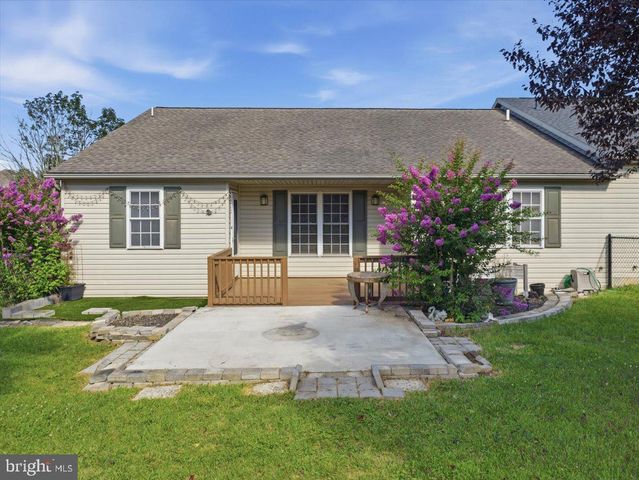 11470 NICOLE DR, Greencastle, PA 17225