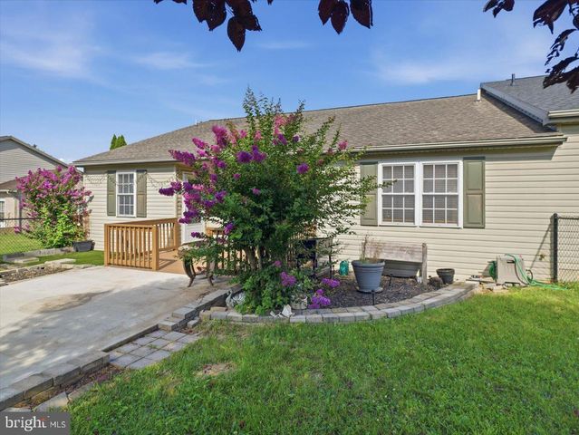 11470 NICOLE DR, Greencastle, PA 17225