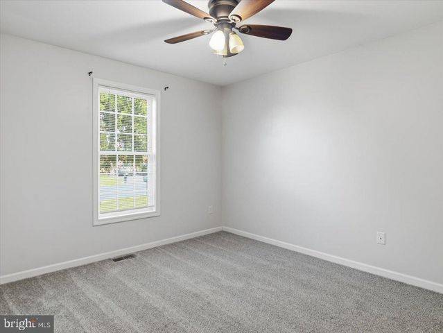 11470 NICOLE DR, Greencastle, PA 17225