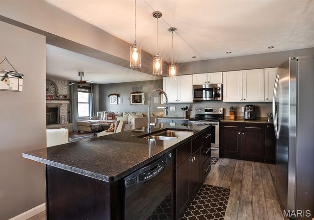 2422 Maple Crossing Drive, Wildwood, MO 63011