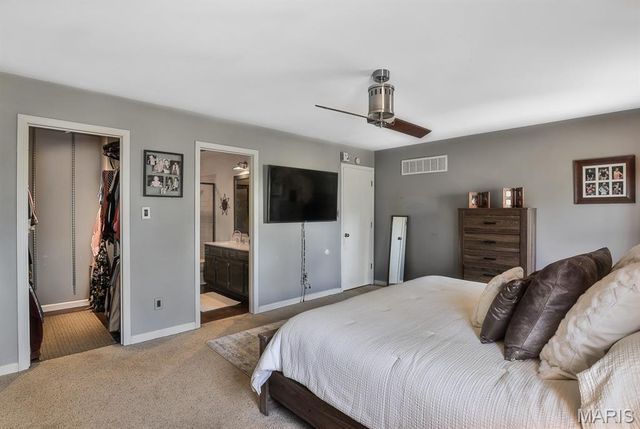 2422 Maple Crossing Drive, Wildwood, MO 63011