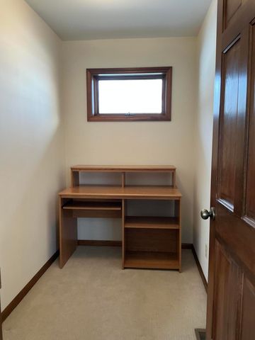 7551 Dobson Road, Jonesville, MI 49250