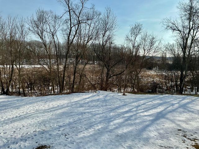 7551 Dobson Road, Jonesville, MI 49250