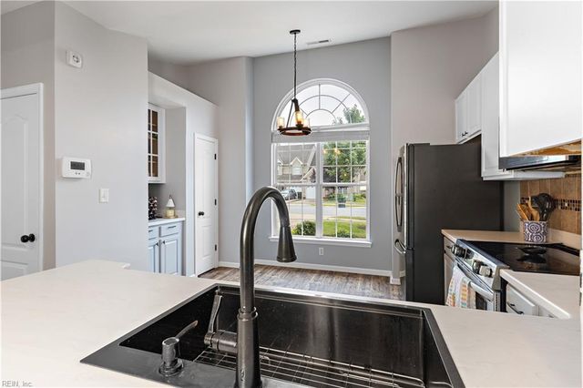 2109 Livingston ST, Suffolk, VA 23435