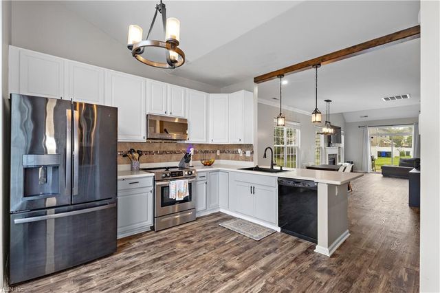 2109 Livingston ST, Suffolk, VA 23435