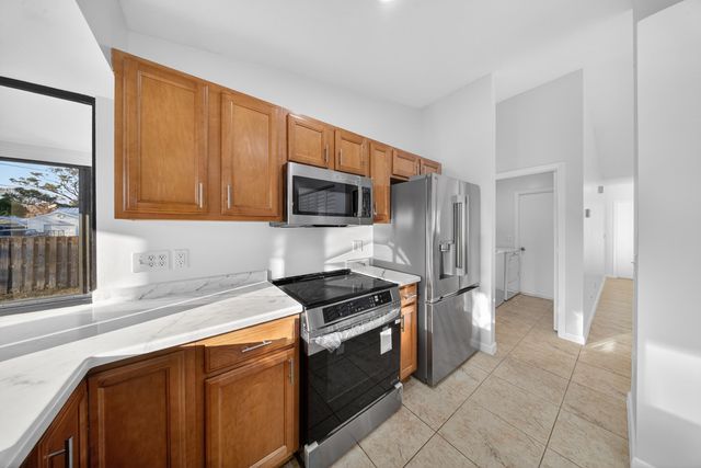 2202 SE Glover Street, Port St. Lucie, Port St Lucie, FL 34984