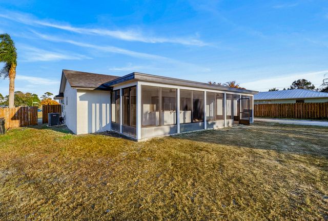 2202 SE Glover Street, Port St. Lucie, Port St Lucie, FL 34984