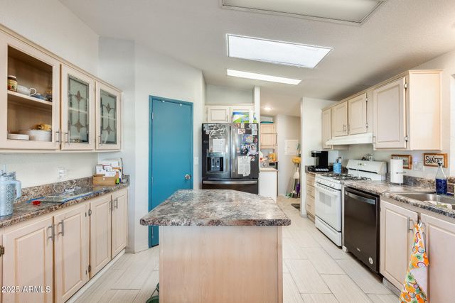 120 N VAL VISTA Drive 186, Mesa, AZ 85213