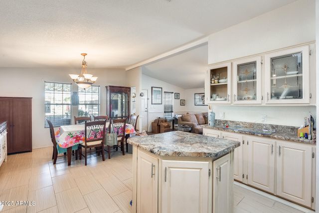 120 N VAL VISTA Drive 186, Mesa, AZ 85213