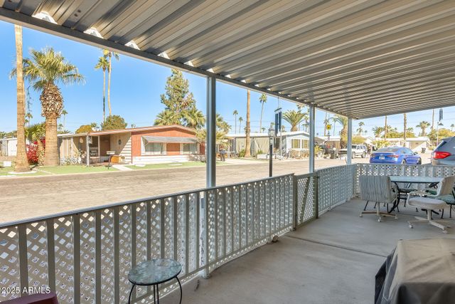 120 N VAL VISTA Drive 186, Mesa, AZ 85213