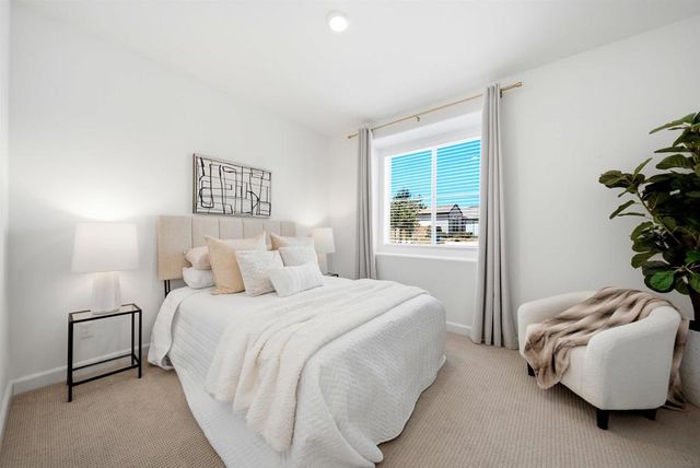 15159 Leia Way, San Diego, CA 92129
