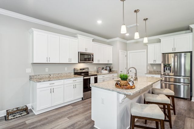 7607 Hatteras Drive, Navarre, FL 32566