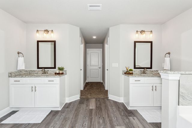 7607 Hatteras Drive, Navarre, FL 32566