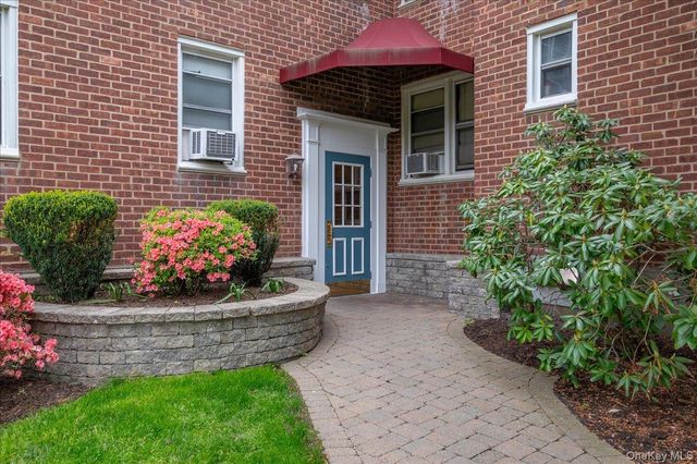 9 Bryant Crescent 2F, White Plains, NY 10605