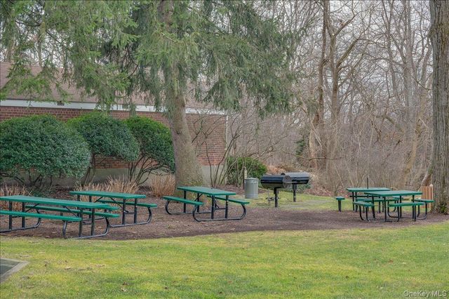9 Bryant Crescent 2F, White Plains, NY 10605