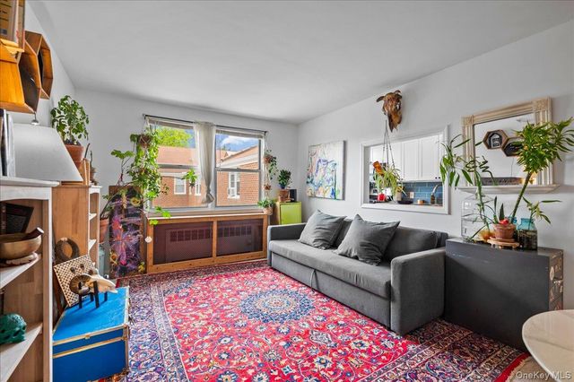 9 Bryant Crescent 2F, White Plains, NY 10605