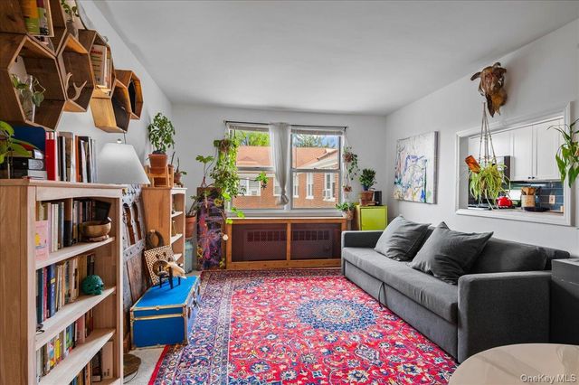 9 Bryant Crescent 2F, White Plains, NY 10605