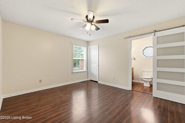 11501 Halifax Dr, Louisville, KY 40245