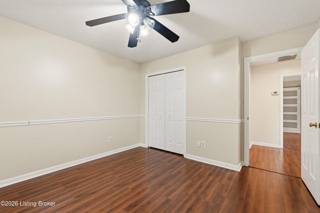 11501 Halifax Dr, Louisville, KY 40245