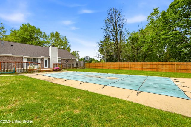 11501 Halifax Dr, Louisville, KY 40245