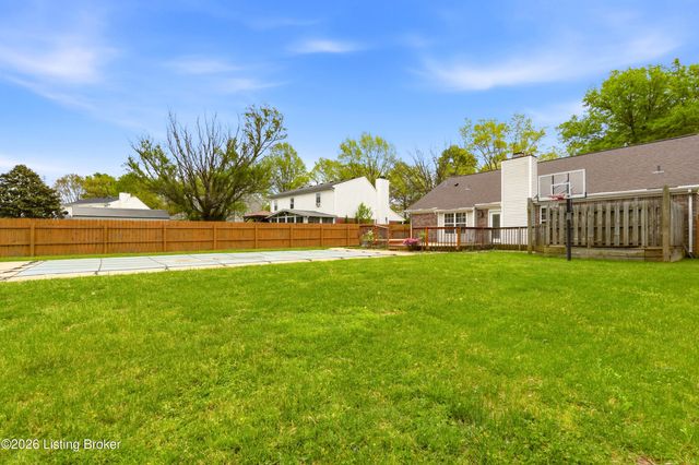 11501 Halifax Dr, Louisville, KY 40245