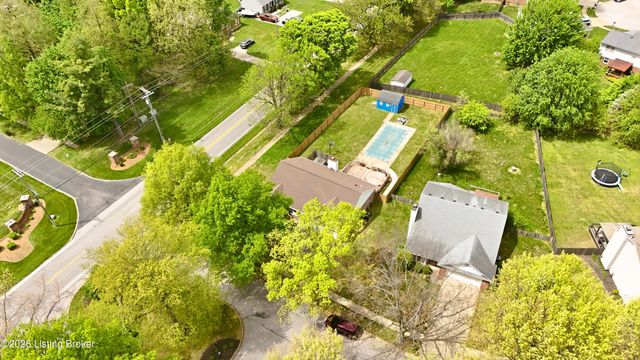 11501 Halifax Dr, Louisville, KY 40245