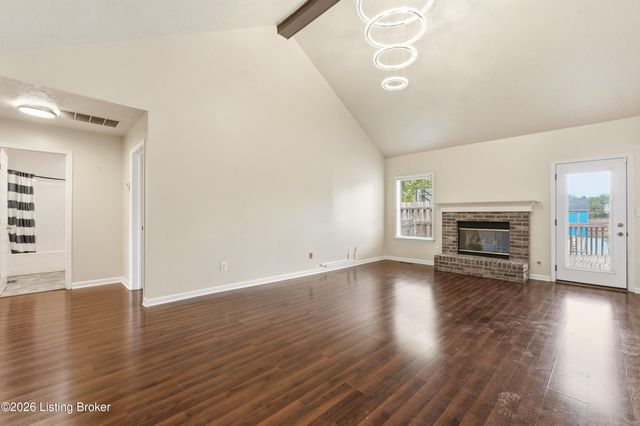 11501 Halifax Dr, Louisville, KY 40245