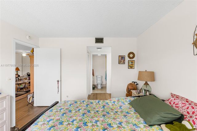 1101 SW 128th Ter 204C, Pembroke Pines, FL 33027