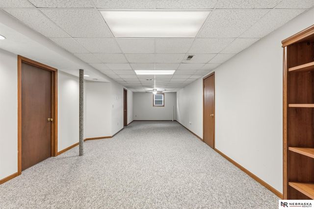 12330 B Street, Omaha, NE 68144