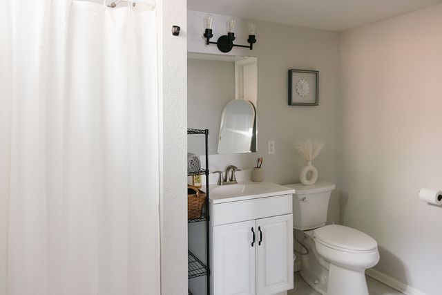 15423 Aurora Avenue, Urbandale, IA 50323