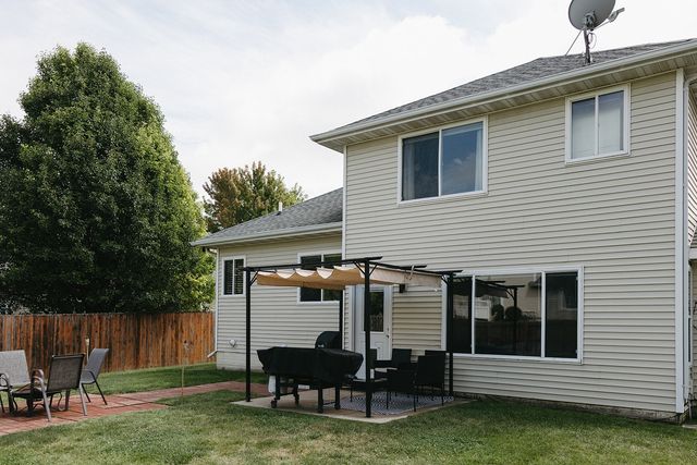 15423 Aurora Avenue, Urbandale, IA 50323