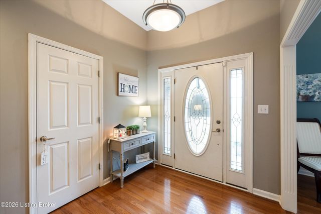 10407 Buzzman Dr, Louisville, KY 40291