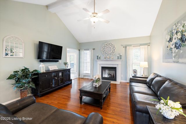 10407 Buzzman Dr, Louisville, KY 40291