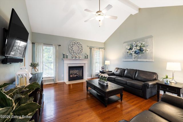 10407 Buzzman Dr, Louisville, KY 40291