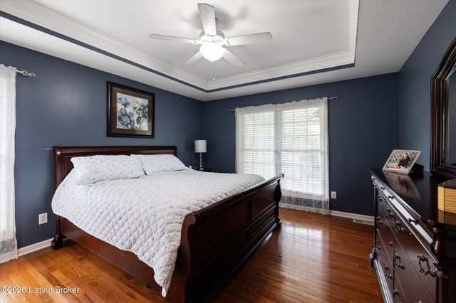 10407 Buzzman Dr, Louisville, KY 40291
