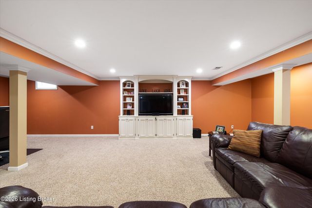 10407 Buzzman Dr, Louisville, KY 40291