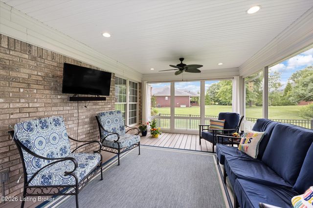 10407 Buzzman Dr, Louisville, KY 40291