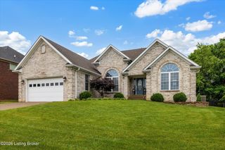 10407 Buzzman Dr, Louisville, KY 40291