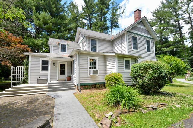 28 Montebello Road, Montebello, NY 10901