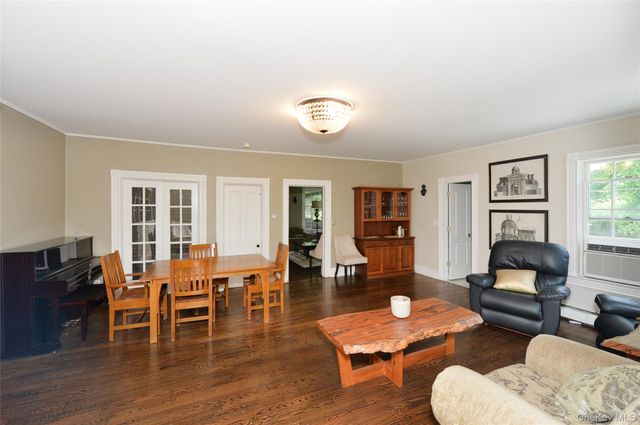 28 Montebello Road, Montebello, NY 10901