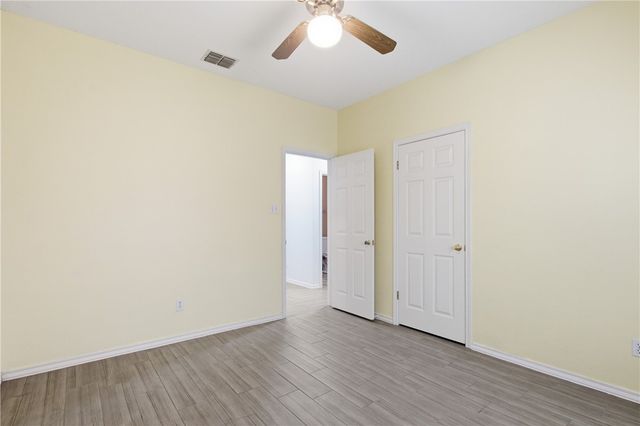 4910 Lake Livingston Dr, Corpus Christi, TX 78413