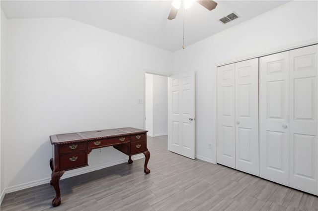 4910 Lake Livingston Dr, Corpus Christi, TX 78413