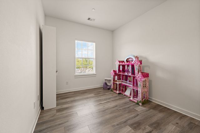8854 Ice House Drive, North Richland Hills, TX 76180