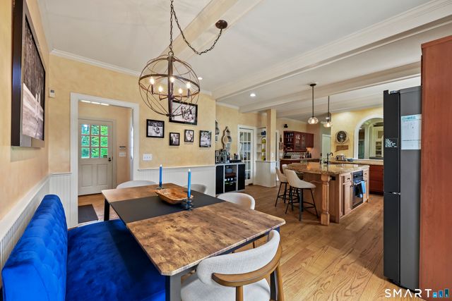 207 Great Pond Road, Simsbury, CT 06070